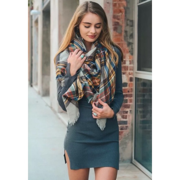 SOLD OUT Gray & Mustard Frayed Hem Blanket Scarf - Picture 3 of 4